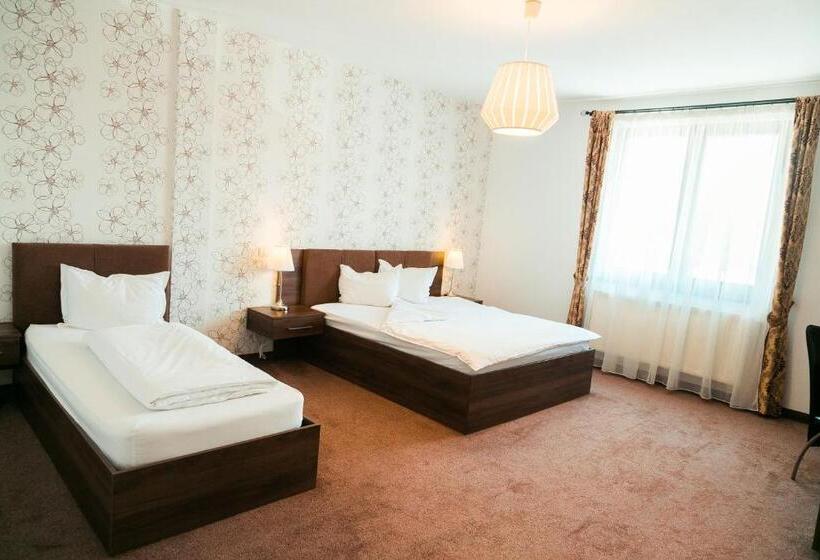 ペンション Elegant House