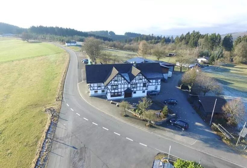 Majatalo Landgasthof Rademacher