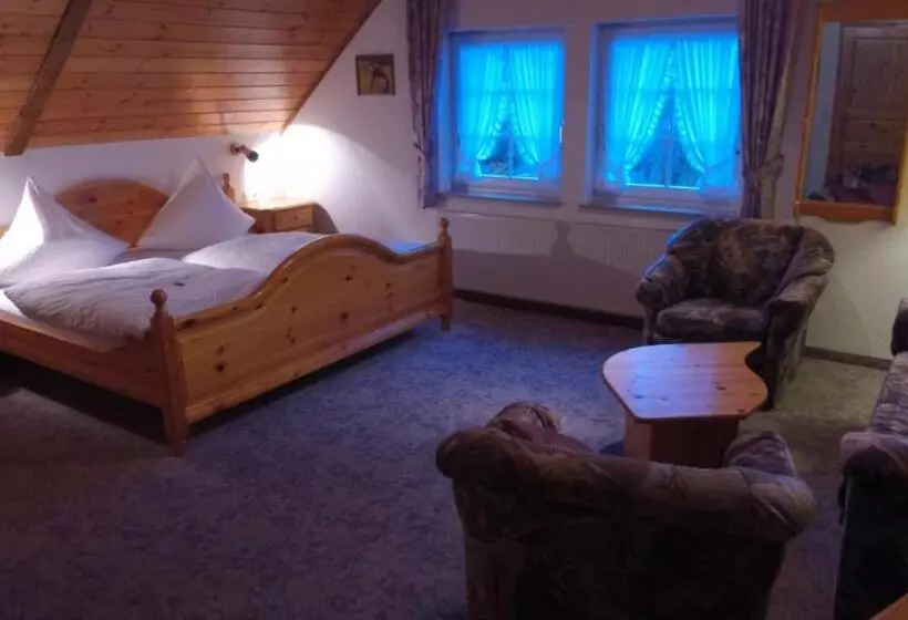 Majatalo Landgasthof Rademacher