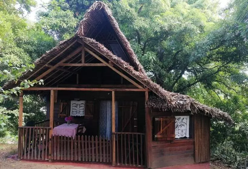پانسیون Les Chalets De Melinda