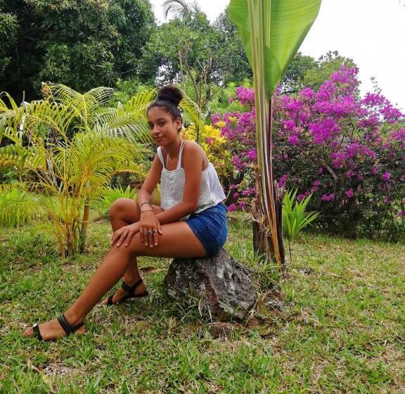 پانسیون Les Chalets De Melinda