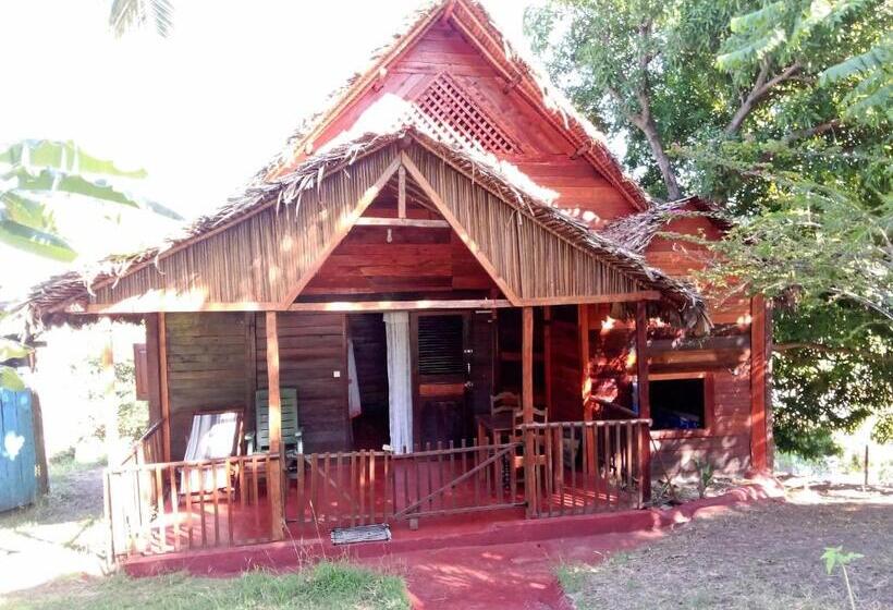 پانسیون Les Chalets De Melinda