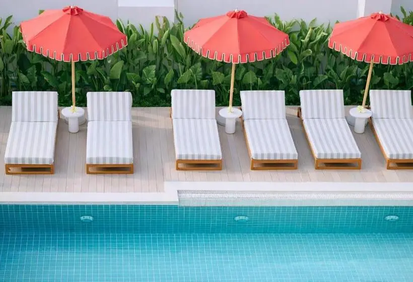 Hotelli Aqua Maya Phuket