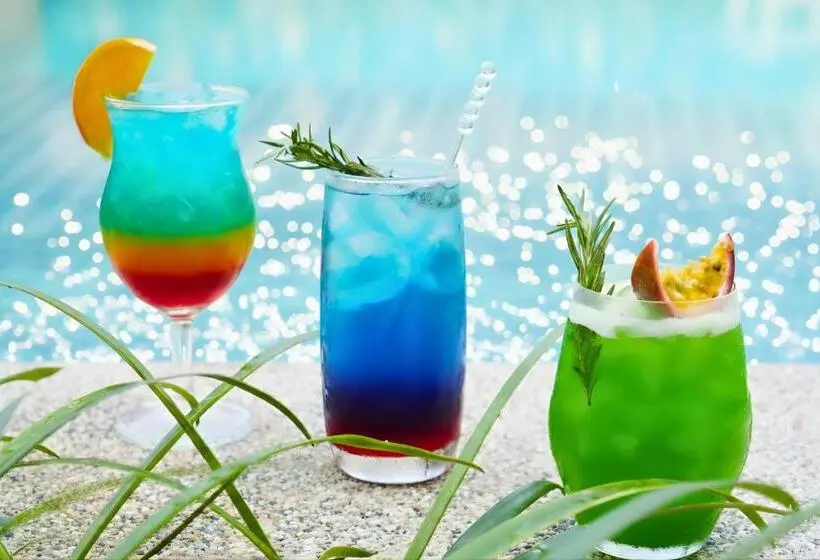 Hotelli Aqua Maya Phuket