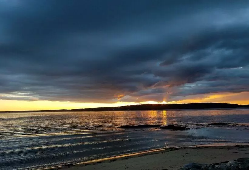 Retkeilymaja Smuggler S Cove Inn