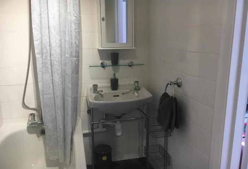 فندق صغير The Old Station