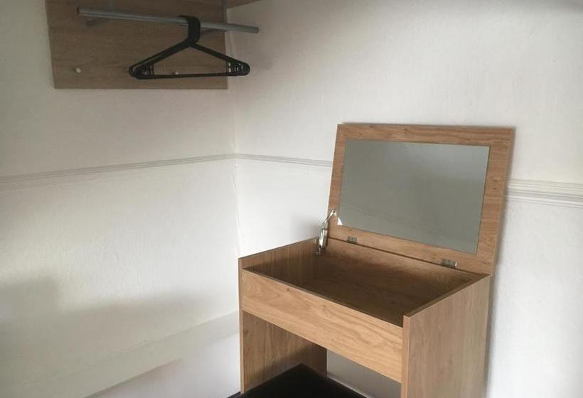 فندق صغير The Old Station