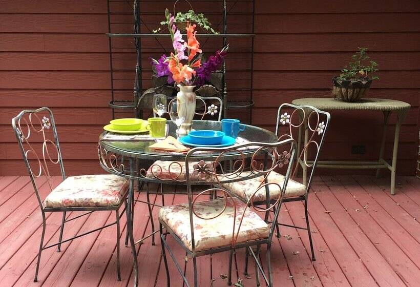 The Ashe Farm Bed & Breakfast