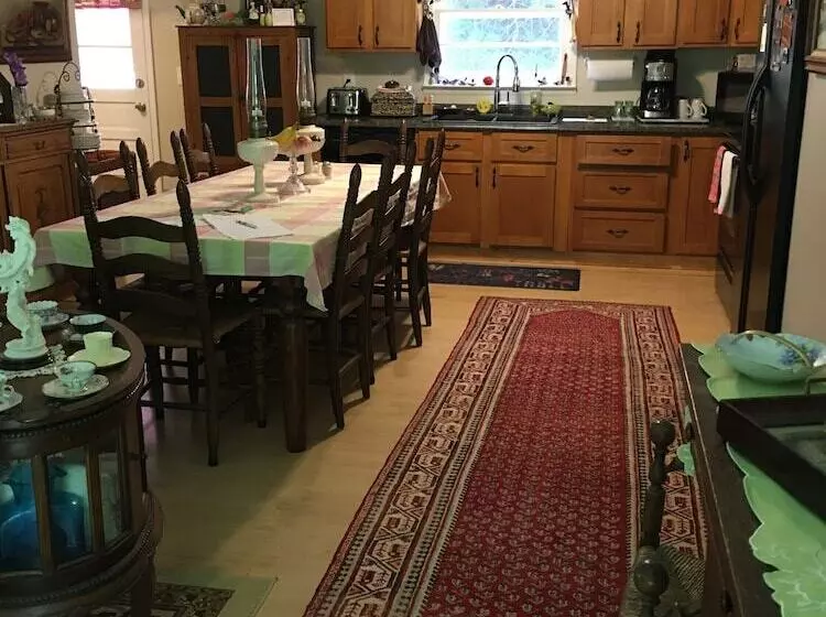 The Ashe Farm Bed & Breakfast