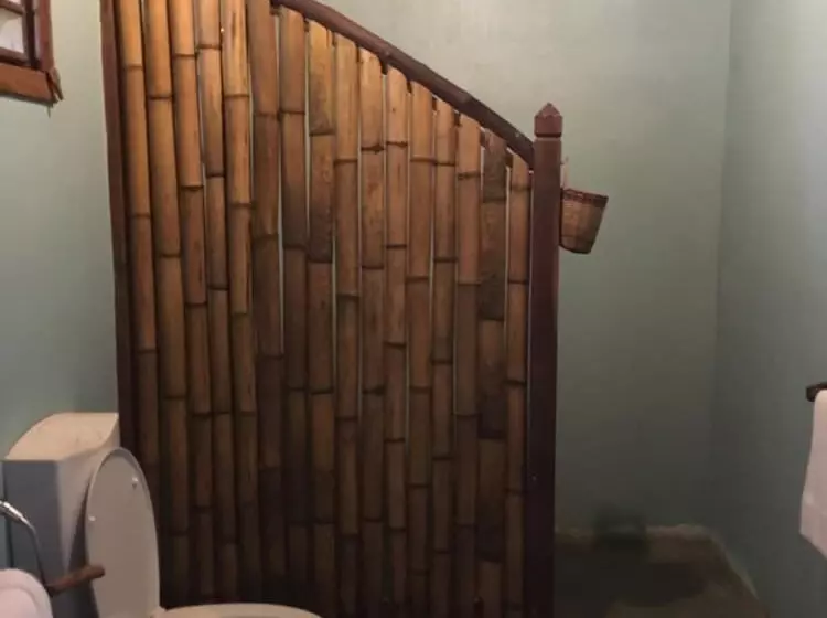 Bed and Breakfast Vanio Lodge
