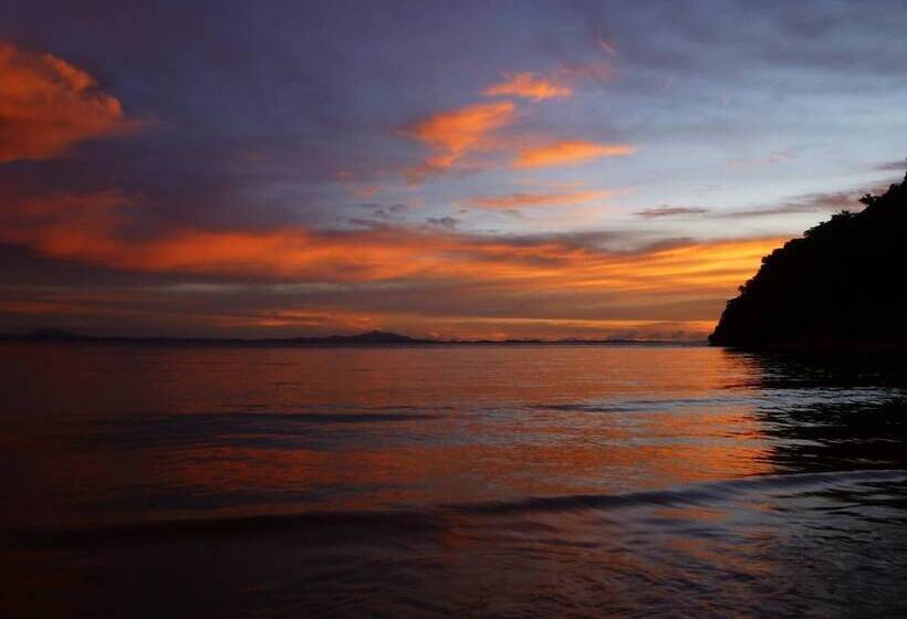 تختخواب و صبحانه Vanio Lodge