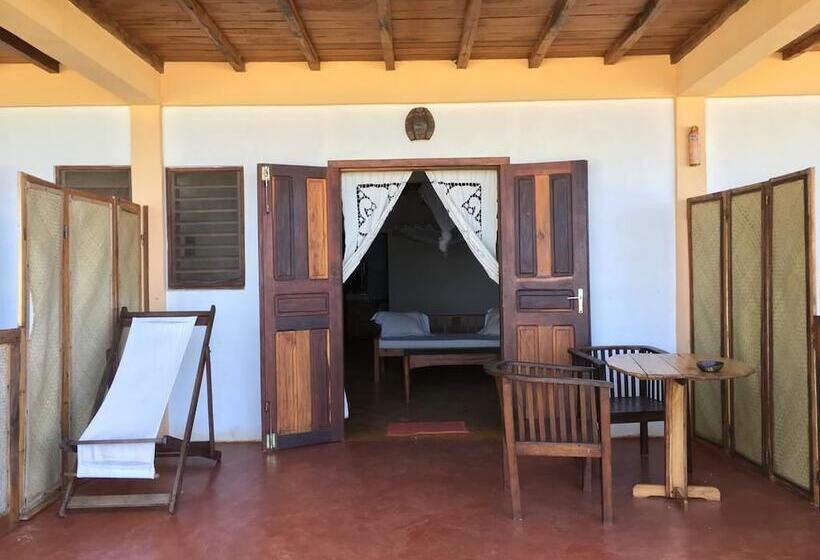 تختخواب و صبحانه Vanio Lodge