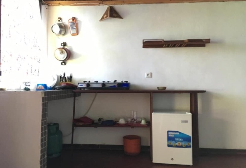 تختخواب و صبحانه Vanio Lodge