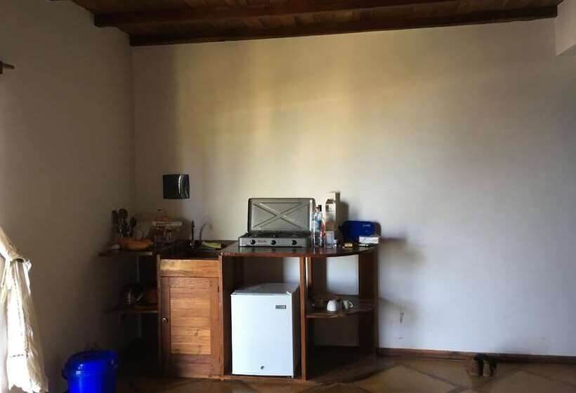 تختخواب و صبحانه Vanio Lodge