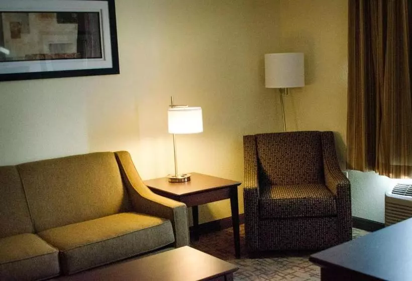 ホテル Cobblestone Inn & Suites   Soda Springs