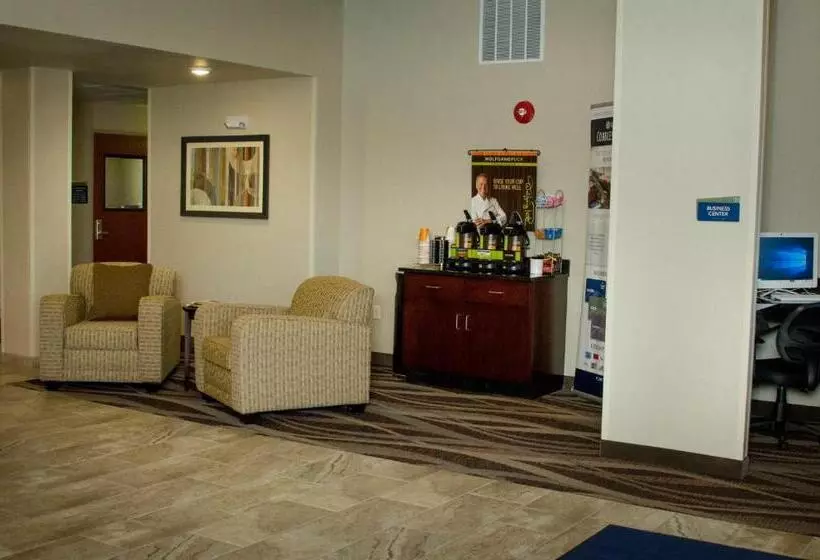 ホテル Cobblestone Inn & Suites   Soda Springs