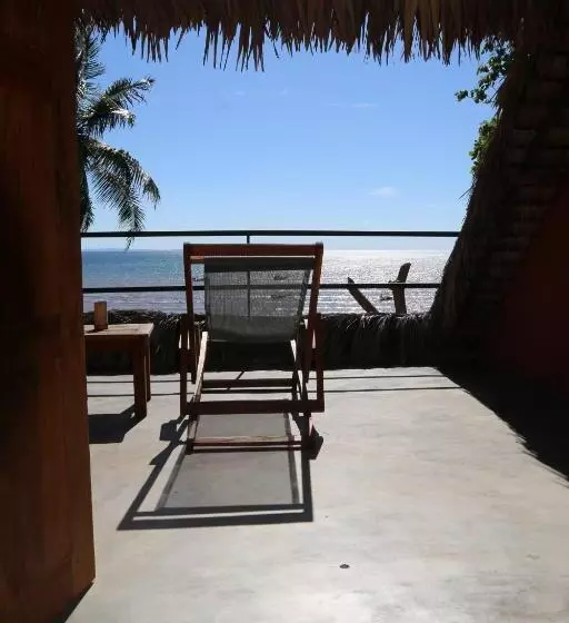 هتل Nosy Lodge