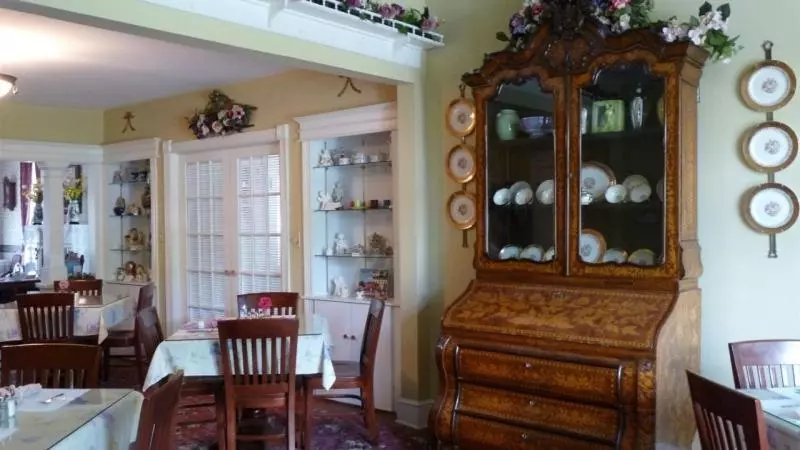 J. D. Thompson Inn Bed And Breakfast