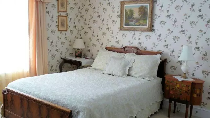 J. D. Thompson Inn Bed And Breakfast