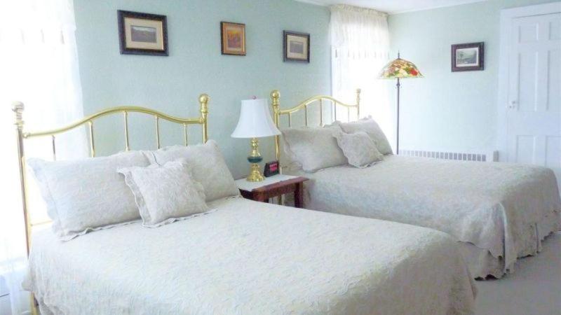 J. D. Thompson Inn Bed And Breakfast