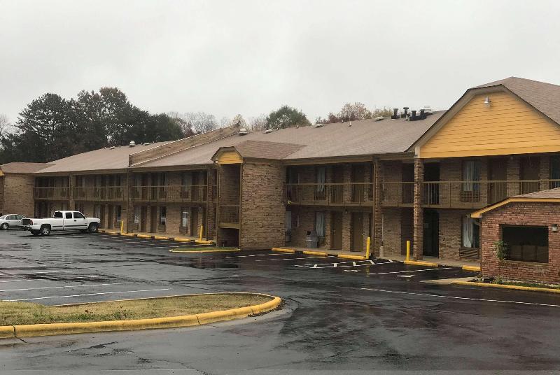 Motel Days Inn By Wyndham King Winston Salem Area