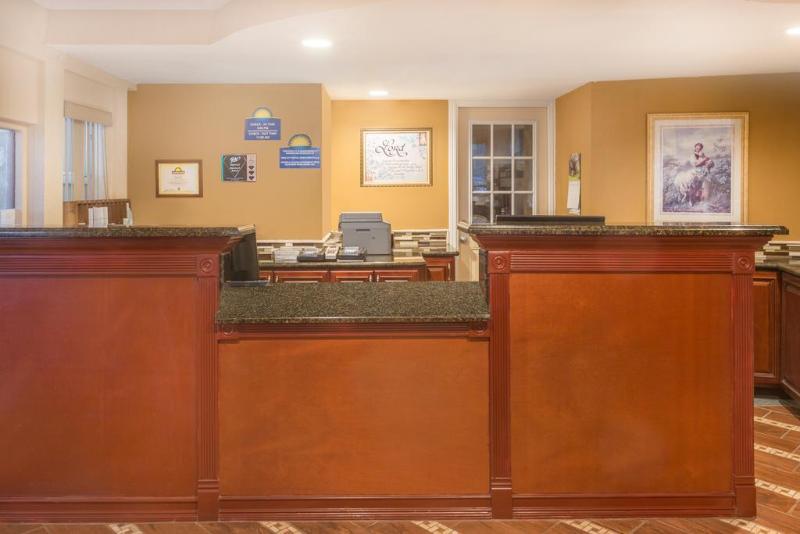 Motel Days Inn By Wyndham King Winston Salem Area