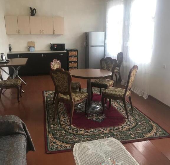 پانسیون House Dea Dea