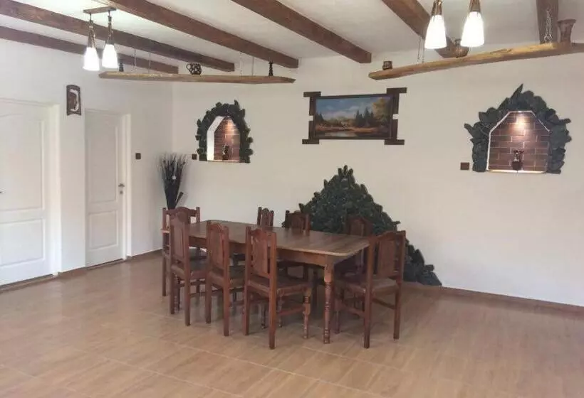 Pensiunea Bujor De Munte