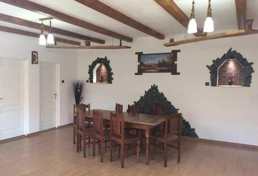 Pensiunea Bujor De Munte