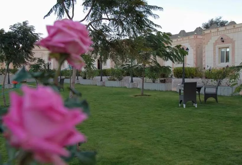 Seven Garden Resort