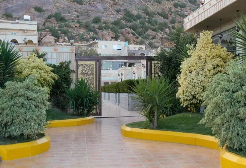 Seven Garden Resort
