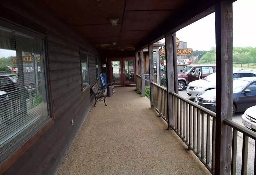 Sheldon's Motel And Restaurant