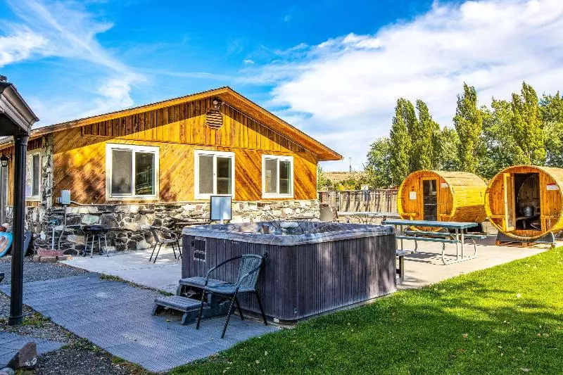 Soap Lake Natural Spa & Resort