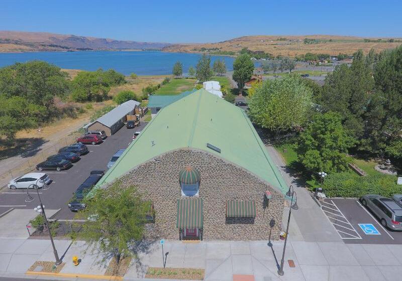 Soap Lake Natural Spa & Resort