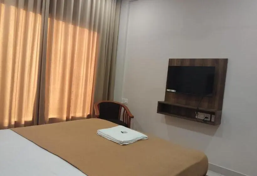 Hotelli Yacht Residency