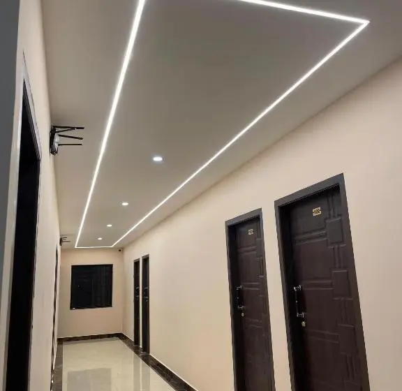 Hotelli Yacht Residency