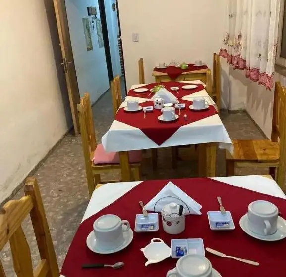 ペンション Residencial Doña Pocha