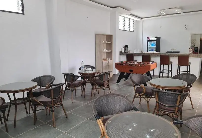 Adm Hotel Grand Lahou
