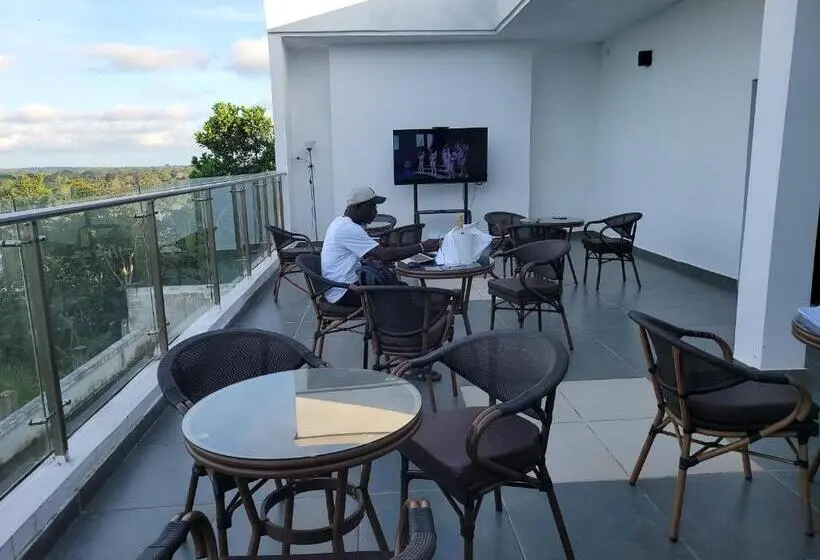 Adm Hotel Grand Lahou