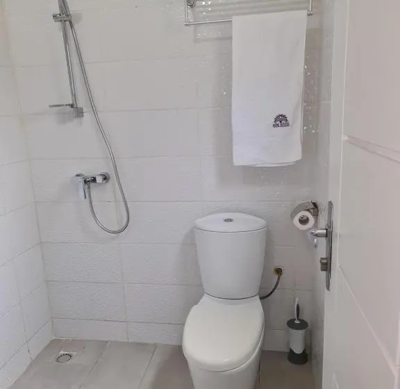 Adm Hotel Grand Lahou