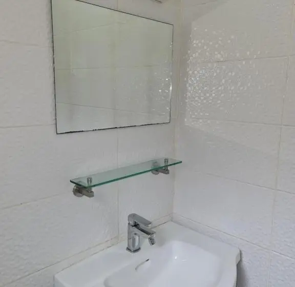 Adm Hotel Grand Lahou
