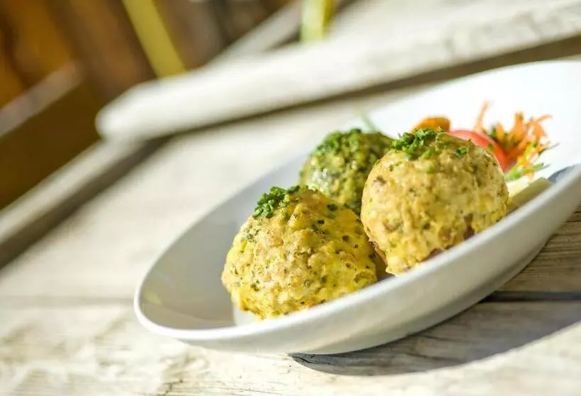 ユースホステル Pension Stern