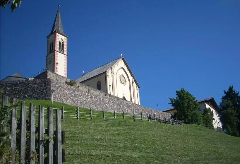 ユースホステル Pension Stern