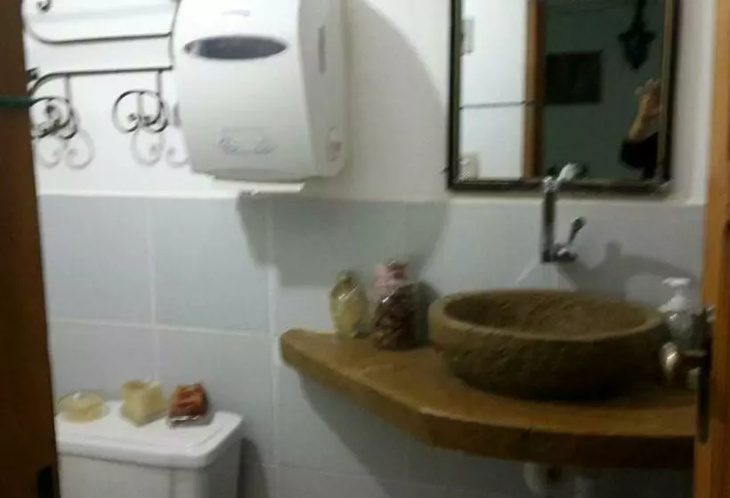 هاستل Posada Guasu