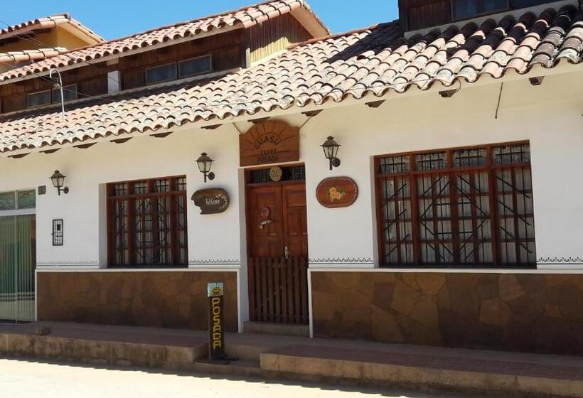 هاستل Posada Guasu