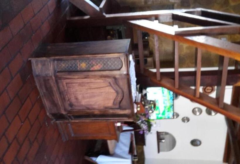 هاستل Posada Guasu