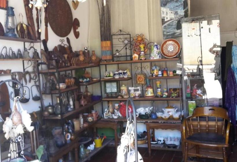 هاستل Posada Guasu