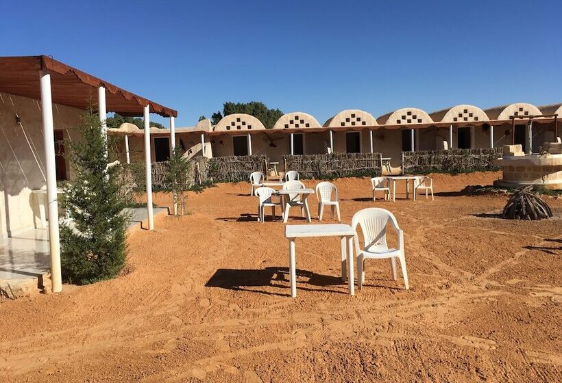 هاستل Résidence La Source