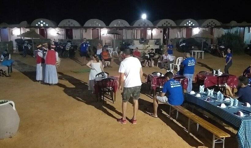 هاستل Résidence La Source