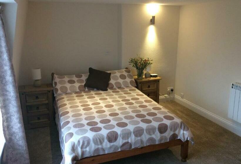 فندق صغير The Queens Inn